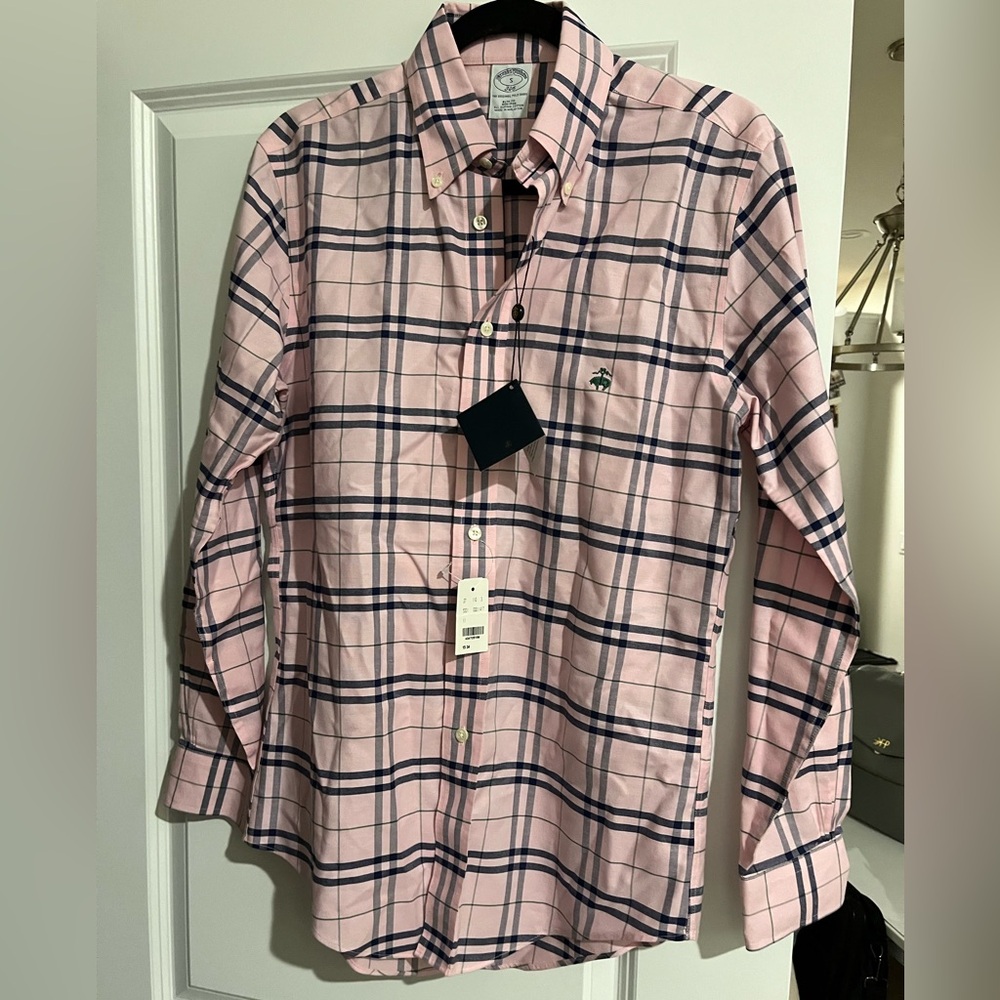 NWT Men’s Brooks Brothers Pink And Navy Plaid Buttondown Shirt Size: S